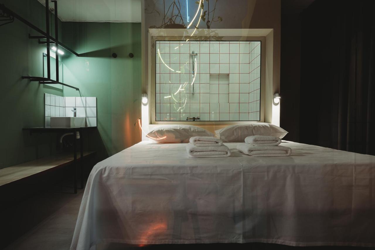 Eins Rooms - City Center Лимасол Экстерьер фото