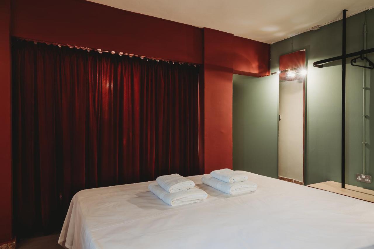 Eins Rooms - City Center Лимасол Экстерьер фото